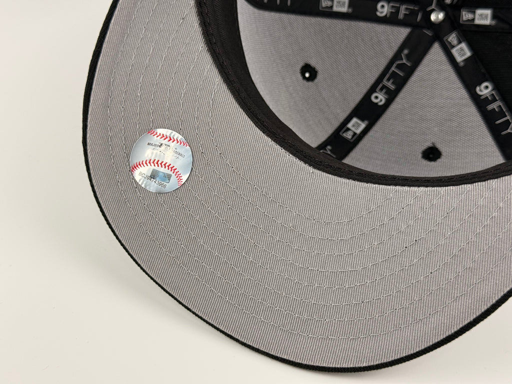 San Diego Padres Swinging Friar New Era 950 Snapback Black