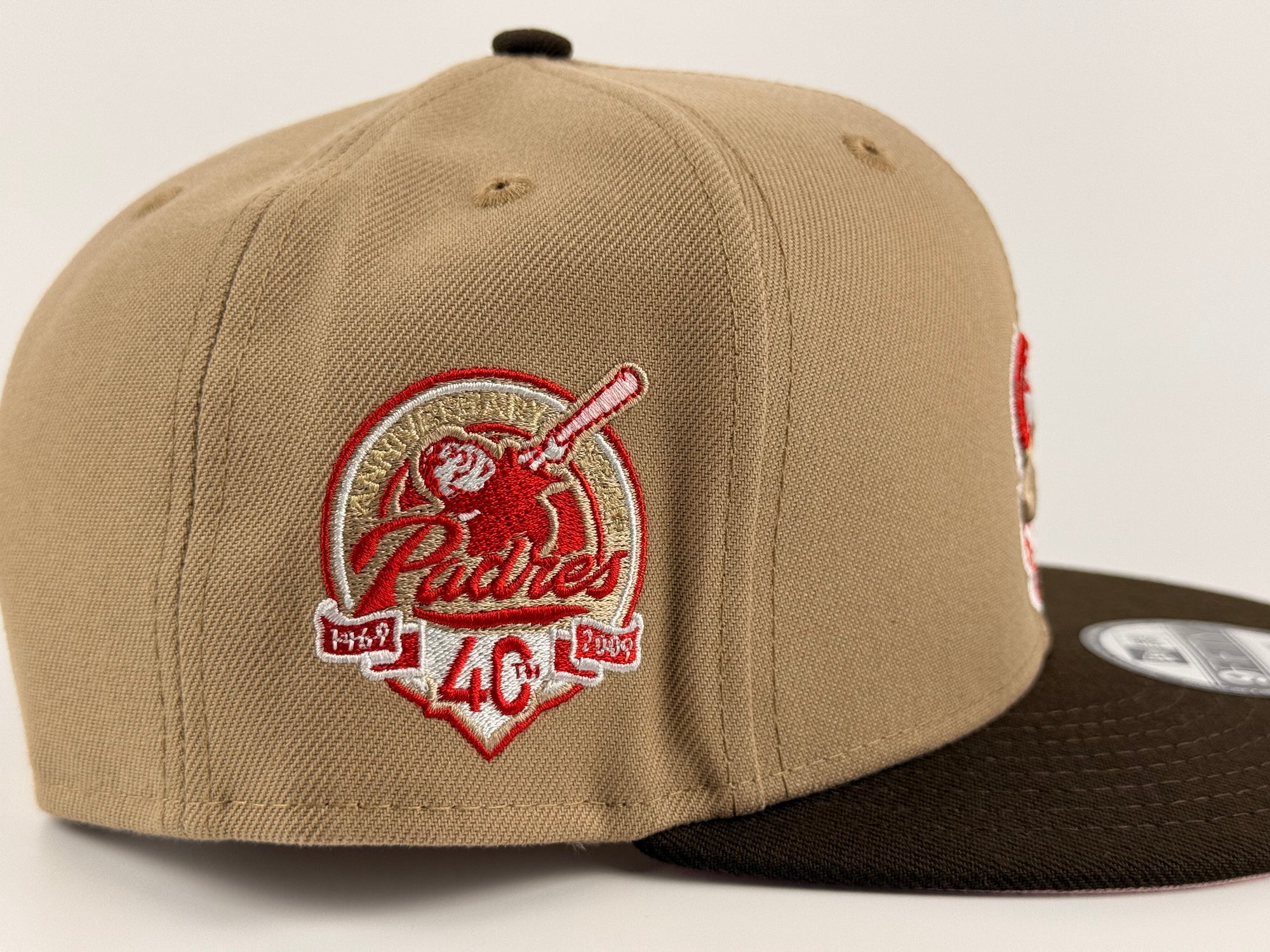 San Diego Padres Swinging Friar New Era 950 Snapback Khaki Crown/Brown Brim
