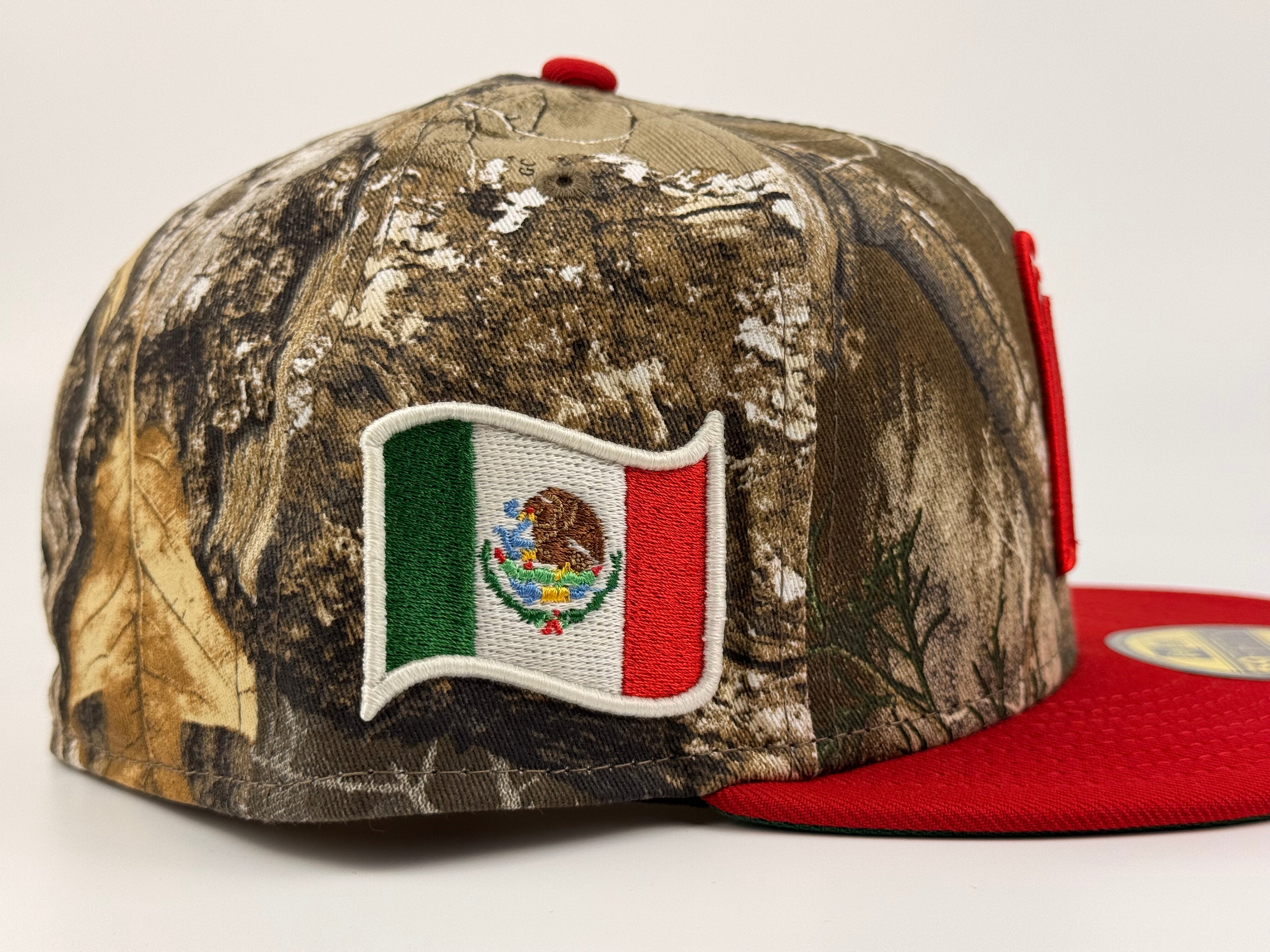Mexico WBC New Era Cap 5950 Fitted Hat Real Tree Camo/Red